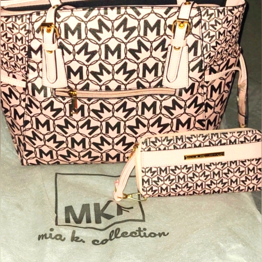 Mia K MKF totebag & matching Wristlet w/Dustbag set
